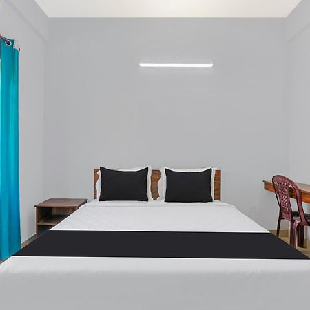 Hotel O Nila Tourist Home Thiruvananthapuram Buitenkant foto