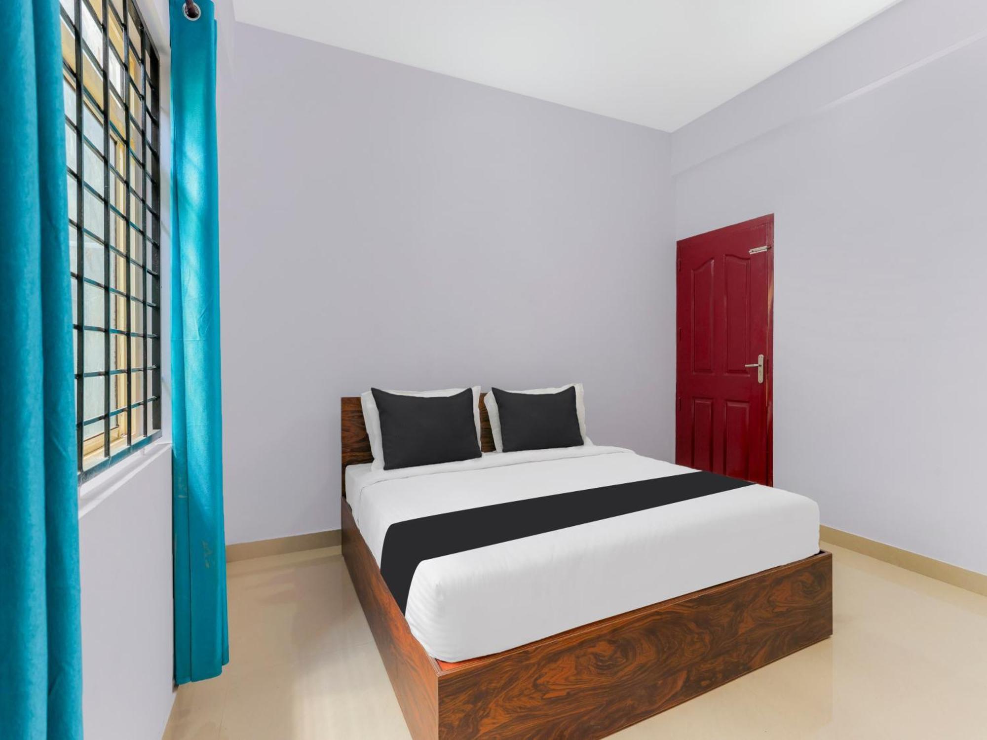 Hotel O Nila Tourist Home Thiruvananthapuram Buitenkant foto