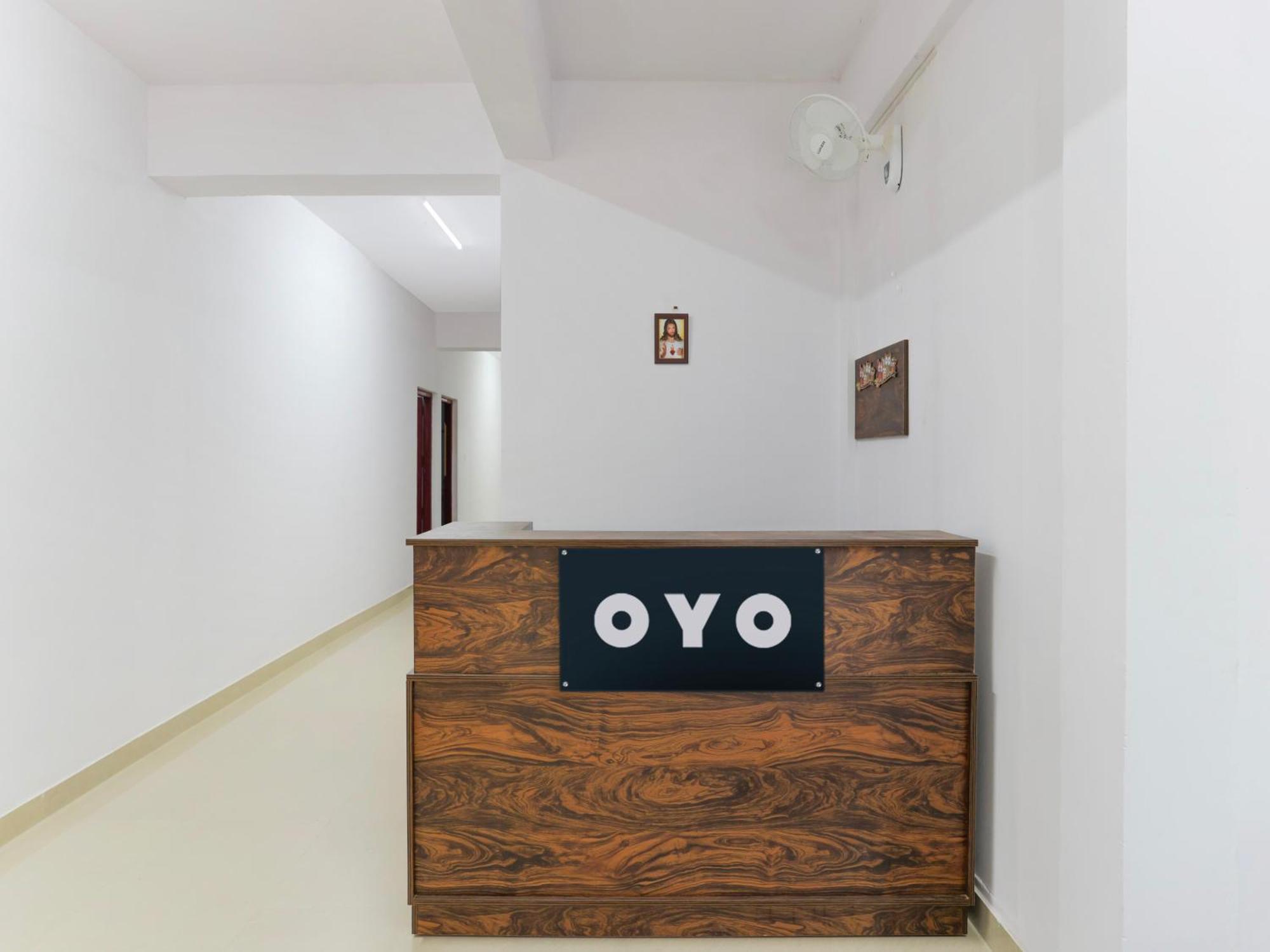 Hotel O Nila Tourist Home Thiruvananthapuram Buitenkant foto